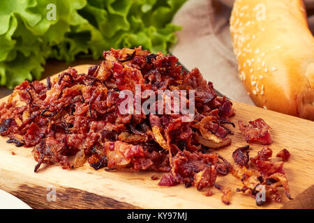 Haufen Speck und Zwiebel toppings Stockfoto