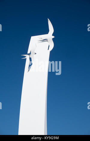 Ea Schlucken' Skulptur an Cleveleys Lancashire von Stephen Broadbent. Basierend auf Buch Gareth Thompson's/Abbildungen von Hannah Megee 8.4.17 Stockfoto