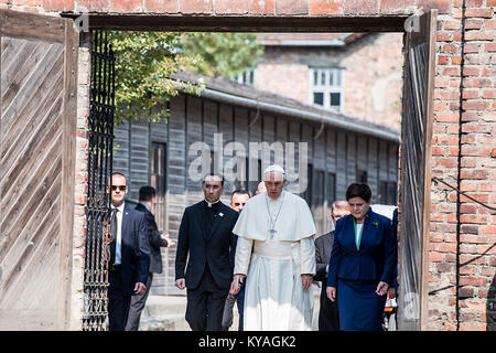 Premier Szydło ich papież Franciszek w Muzeum Auschwitz-Birkenau Stockfoto