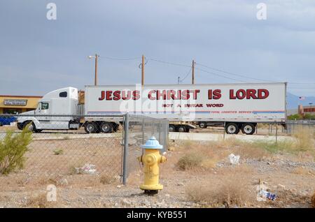 Religiöse christliche Slogan auf der Seite der Lkw in Nevada, USA "Jesus Christus ist der Herr nicht ein Schimpfwort" Stockfoto