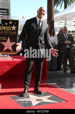 Dwayne Johnson mit Stern auf dem Hollywood Walk of Fame geehrt Mit: Dwayne Johnson Wo: Hollywood, California, United States Wenn: 13 Dez 2017 Credit: FayesVision/WENN.com Stockfoto