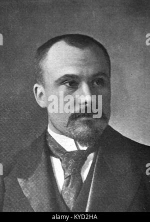 Dieses Porträt zeigt Raymond Poincaré (1860–1934), französischer Staatsmann und Präsident von 1913 bis 1920, in formeller Kleidung. Stockfoto