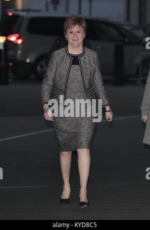 London, Großbritannien. 14. Januar, 2018. Nicola Sturgeon, Erster Minister Schottlands bei den BBC Studios in London Credit gesehen: RM Presse/Alamy leben Nachrichten Stockfoto