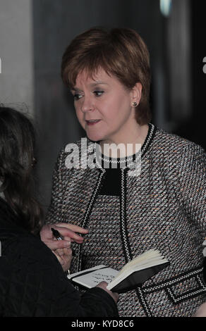 London, Großbritannien. 14. Januar, 2018. Nicola Sturgeon, Erster Minister Schottlands bei den BBC Studios in London Credit gesehen: RM Presse/Alamy leben Nachrichten Stockfoto