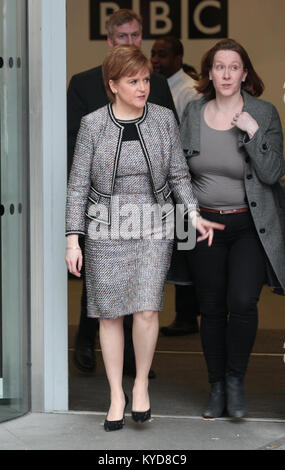 London, Großbritannien. 14. Januar, 2018. Nicola Sturgeon, Erster Minister Schottlands bei den BBC Studios in London Credit gesehen: RM Presse/Alamy leben Nachrichten Stockfoto