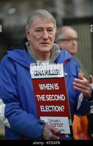 Downing Street, London, UK. 14. Januar 2018. Eine "Überparteiliche "Pro Brexit Rally gegenüber Downing Street gehalten wird. Quelle: Matthew Chattle/Alamy leben Nachrichten Stockfoto