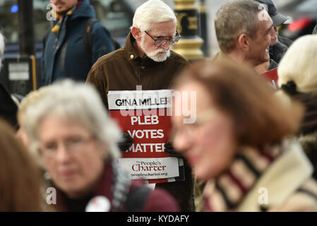 Downing Street, London, UK. 14. Januar 2018. Eine "Überparteiliche "Pro Brexit Rally gegenüber Downing Street gehalten wird. Quelle: Matthew Chattle/Alamy leben Nachrichten Stockfoto