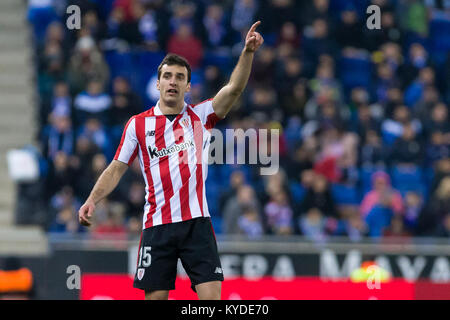 Barcelona, Spanien. 14 Jan, 2018. Athletic Club defender Inigo Lekue (15) Während des Spiels zwischen RCD Espanyol v Athletic Club, für die Runde 19 der Liga Santander, an RCDE Stadium am 14. Januar 2018 in Barcelona, Spanien gespielt. Credit: Gtres Información más Comuniación auf Linie, S.L./Alamy leben Nachrichten Stockfoto