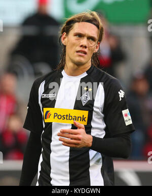 Koeln, Deutschland. 14 Jan, 2018. Köln, Deutschland, 14. Januar 2018, Bundesliga, Spieltag 18, 1. FC Köln gegen Borussia Mönchengladbach: Jannik Vestergaard (Mönchengladbach). Credit: Jürgen Schwarz/Alamy leben Nachrichten Stockfoto