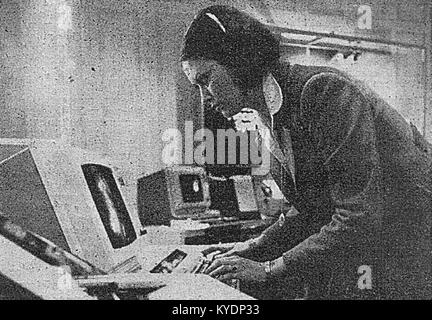 Das IBM System 7700, das in den späten 1960er Jahren eingeführt wurde, war ein elektronisches Datenverarbeitungssystem, das für industrielle und wissenschaftliche Anwendungen eingesetzt wurde und die frühen Entwicklungen in der Computerautomatisierung repräsentiert. Stockfoto