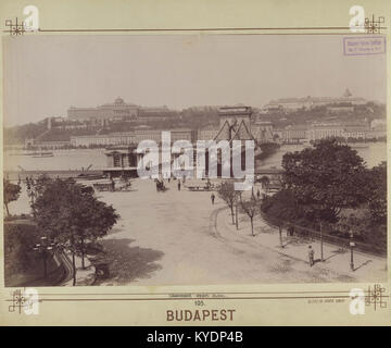 Széchenyi István (Ferenc József) tér, szemben ein Lánchíd. - Budapest, Fortepan 82430 Stockfoto