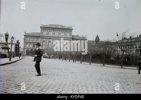 Széchenyi István (Ferenc József) tér, szemben a Magyar wissenschaftliche Akadémia. 95207 Fortepan Stockfoto