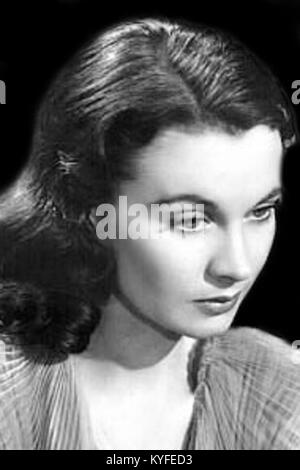 Werbefoto der britischen Schauspielerin Vivien Leigh aus dem Film Waterloo Bridge aus dem Jahr 1940, in dem sie in Kostüm- und Charakterstellung zeigt. Stockfoto