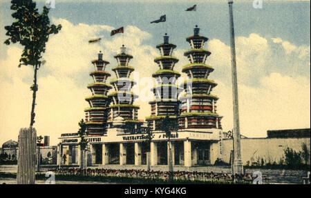 Dieses Foto zeigt den Pavillon der Textilindustrie in Posen, Polen, aus dem Jahr 1929, der die industrielle Architektur und Ausstellungsräume dieser Zeit darstellt. Stockfoto