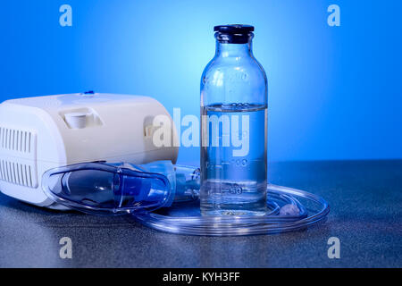 Medizinische Zerstäuber für die Behandlung von Bronchitis. Kamera gege Stockfoto