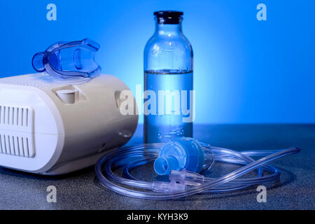 Medizinische Zerstäuber für die Behandlung von Bronchitis. Kamera gege Stockfoto