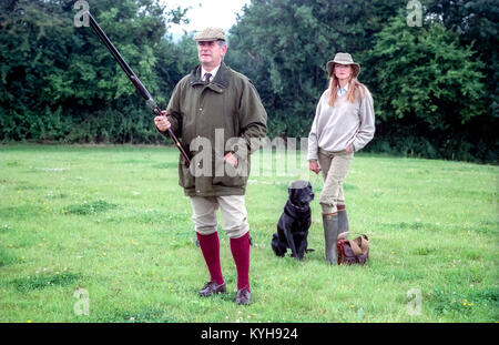 Richard Purdey, Vorsitzender des gunmakers James Purdey und Söhne, mit seiner Tochter Annika Stockfoto