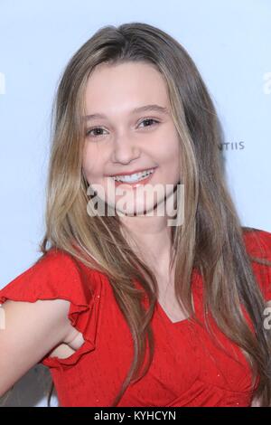 Suzanne DeLaurentiis Weihnachtsfeier - Anreise mit: Skye Popov Wo: Sherman Oaks, Kalifornien, USA Wann: 14 Dec 2017 Credit: WENN.com Stockfoto