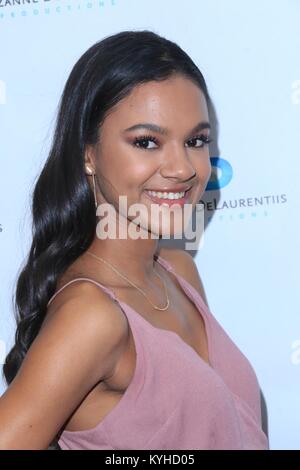 Suzanne DeLaurentiis Weihnachtsfeier - Anreise mit: Amanda Mayfield Wo: Sherman Oaks, Kalifornien, USA Wann: 14 Dec 2017 Credit: WENN.com Stockfoto