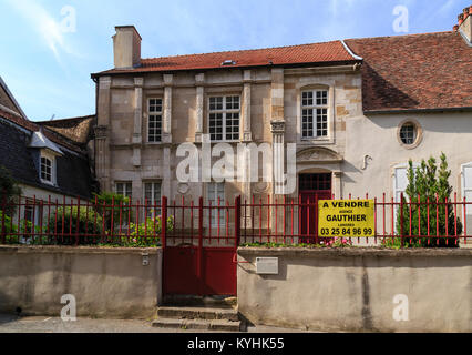 Frankreich, Haute-Marne (52), Langres, Hôtel d'Amboise dit de Rose à vendre // Frankreich, Haute-Marne, Chaumont, Amboise Patrizierhaus, wie Rose für Sal bekannt Stockfoto