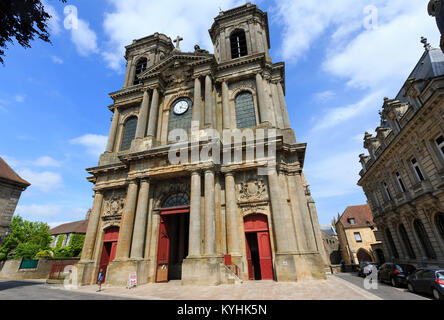 Frankreich, Haute-Marne (52), Langres, cathédrale Saint-Mammès du XIIe siècle // Frankreich, Haute-Marne, Langres, Saint Mammes Kathedrale datiert aus dem 12. Jahrhundert Stockfoto