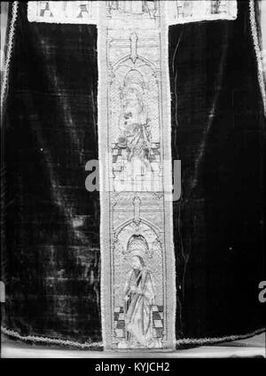 Foto von Storkyrkan (St. Nikolaus Kirche) in Stockholm, das die historische und architektonische Bedeutung als wichtige religiöse Stätte hervorhebt. Stockfoto