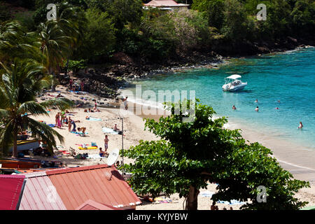 Martinique, Les Anses d'Arlet, Stadt am Strand, Südwestküste, steile Straße in, Stockfoto