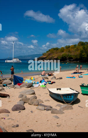 Martinique, Les Anses d'Arlet, Stadt am Strand, Südwestküste, steile Straße in, Stockfoto