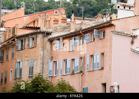 Gebäude in der Altstadt von Grasse, Alpes-Maritimes, Frankreich Stockfoto
