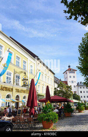 Traunstein: square Stadtplatz, tower Jacklturm, Hofbräuhaus, Oberbayern, Chiemgau, Oberbayern, Bayern, Bayern, Deutschland Stockfoto