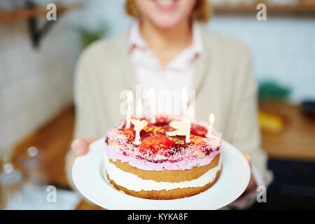 Frisch gebackener Kuchen Stockfoto