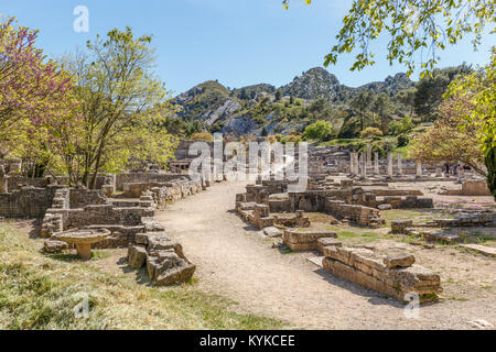 Glanum war ein Oppidum, eine befestigte Stadt im heutigen Provence, durch eine Keltisch gerufen sind, das Salyens im 6. Jahrhundert v. Chr. gegründet. Stockfoto