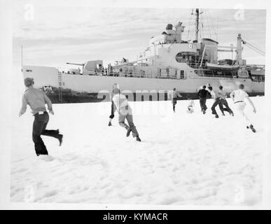 Betrieb Mühle Expeditionsteilnehmer im Schnee spielen 5243862780 o Stockfoto