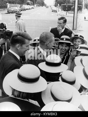 Ein Bild aus der Wally Schirra Kollektion, das Gegenstände und Erinnerungsstücke im Zusammenhang mit der Karriere des Astronauten zeigt. Stockfoto
