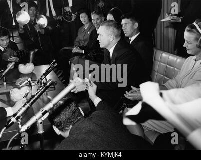 Foto aus der Wally Schirra Collection, Bildnummer 39035609421, mit Astronaut Wally Schirra während einer NASA-Mission. Stockfoto