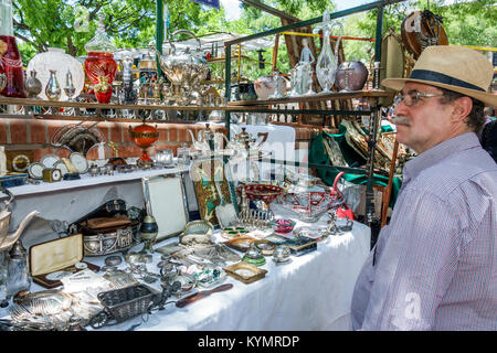 Buenos Aires Argentinien, San Telmo Plaza Dorrego, Kunstmesse, Verkäufer, Stände Stand Markt kaufen, Markt kaufen Verkauf Stände Stände, Einkaufen s Stockfoto