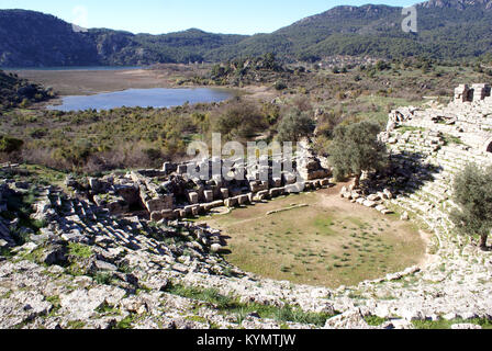 Theater am Hang des Hügels in Kaunos in der Nähe von Dalyan, Türkei Stockfoto