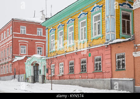 Kasan, Russland - Januar 07, 2018: Historischer Bereich Staro-Tatar Sloboda in Kasan. Beibehalten und Tatar Wohnhäuser auf Mardzhani Straße wiederhergestellt Stockfoto