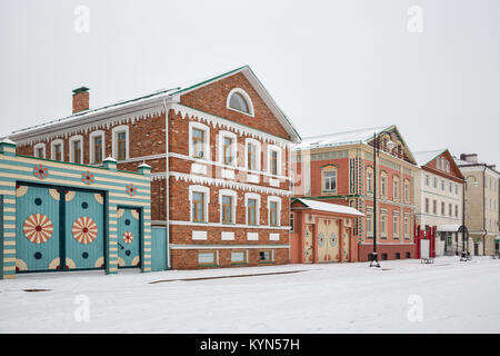 Kasan, Russland - Januar 07, 2018: historische Bezirk Staro-Tatar Sloboda in Kasan. Die erhaltenen und restaurierten Tatar Häuser auf Kayum Nasiry Straße Stockfoto