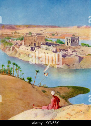 Die Tempelanlage auf der Insel Philae, Ägypten C. 1920. Der Bau des Assuan-Staudamms bedeutete, dass die Insel zwischen November und Juni überschwemmt wurde, wurde sie später demontiert und zur Insel Agilkia verlagert, Nil. Von den Wundern der Welt, veröffentlicht C 1920. Stockfoto