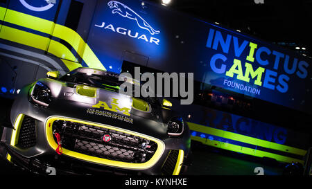 Mission Motorsport starten die Invictus Games Racing Team Jaguar F-Type auf der Autosport International Racing Car Show bei NEC Stockfoto