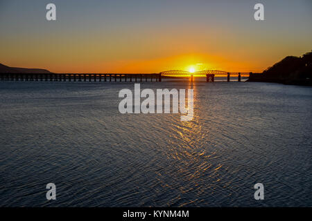 Barmouth Bridge bei Sonnenuntergang Stockfoto