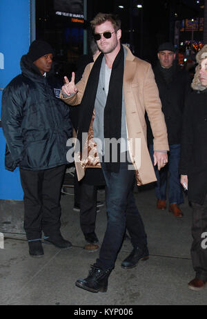 New York, NY, USA. 15 Jan, 2018. Chris Hemsworth bei Good Morning America gesehen Förderung der neue Film "12 Starke" in New York City am 15. Januar 2018. Credit: Rw/Medien Punch/Alamy leben Nachrichten Stockfoto