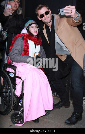 New York, NY, USA. 15 Jan, 2018. Chris Hemsworth bei Good Morning America gesehen Förderung der neue Film "12 Starke" in New York City am 15. Januar 2018. Credit: Rw/Medien Punch/Alamy leben Nachrichten Stockfoto