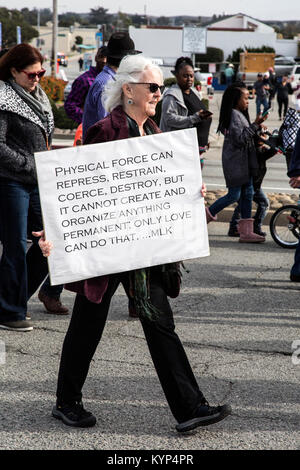 Seaside, Kalifornien, USA. 15 Jan, 2018. Martin Luther King, Jr. Parade, Seaside, Kalifornien, USA Bild: Tami Sojka/Alamy leben Nachrichten Stockfoto