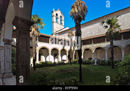 Kloster von St. Franziskus in Pula. Kroatien. Stockfoto