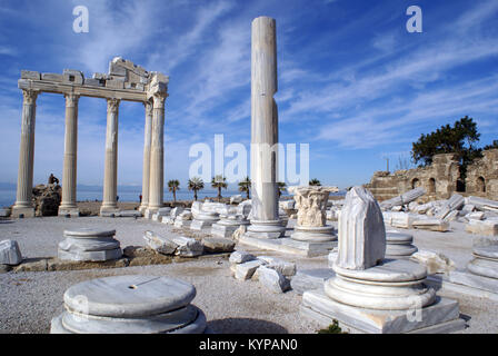 Weiße Tempel Athena in der Nähe ASntalya, Türkei Stockfoto