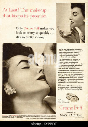 1950er Jahre alten Vintage original advert Werbung Max Factor Kosmetikartikel in Magazin ca. 1954 Stockfoto