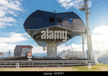 Air tram station in den italienischen Alpen Kronplatz oder Kronplatz Stockfoto