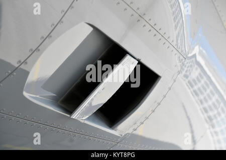 Details, Detail, Klappe, Lufteinlass, Cabin Interior Air, Klimaanlage, Lufthansa, Airbus A350-900, Flughafen München, Stockfoto